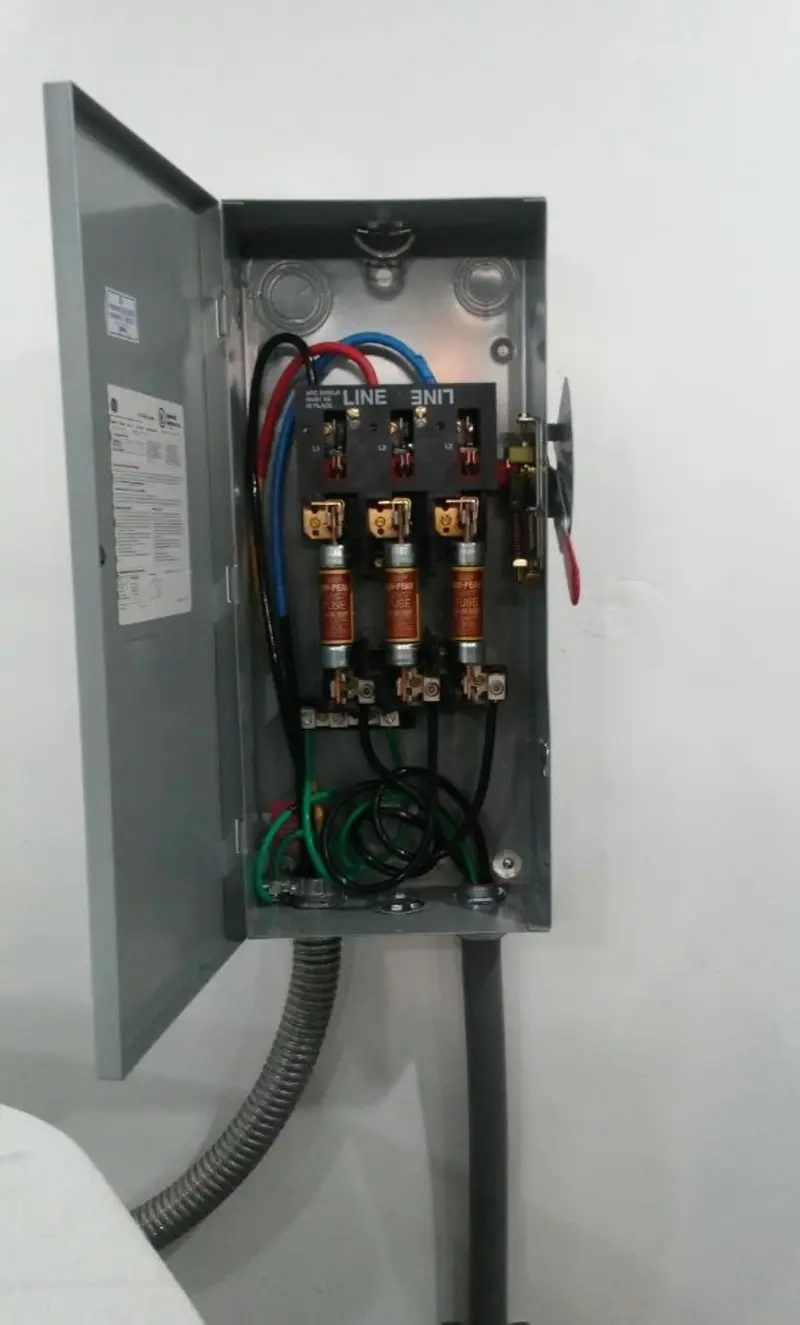Three-phase disconnect switch installed for Electrical Wiring & Rewiring in Glenburn
